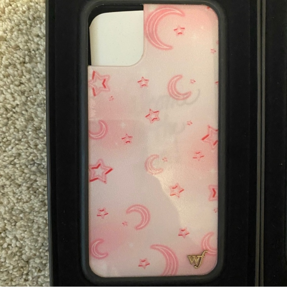 Wildflower iPhone 11 case ⭐️